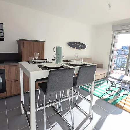 Appartement Lumineux Avec Balcon & Apercu Mer Pornic